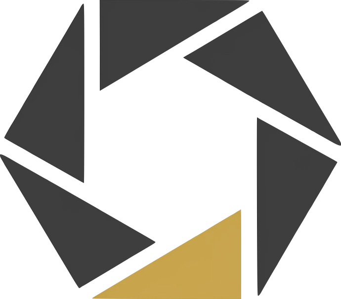 Strathnova Logo